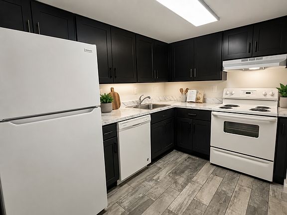 3rd image of 7031 Rising Sun Ave #27