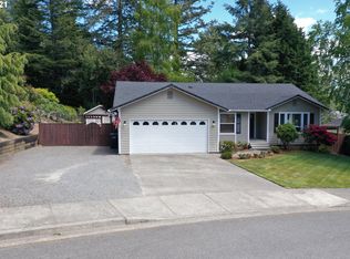 994 Krista Ln, Brookings, OR 97415