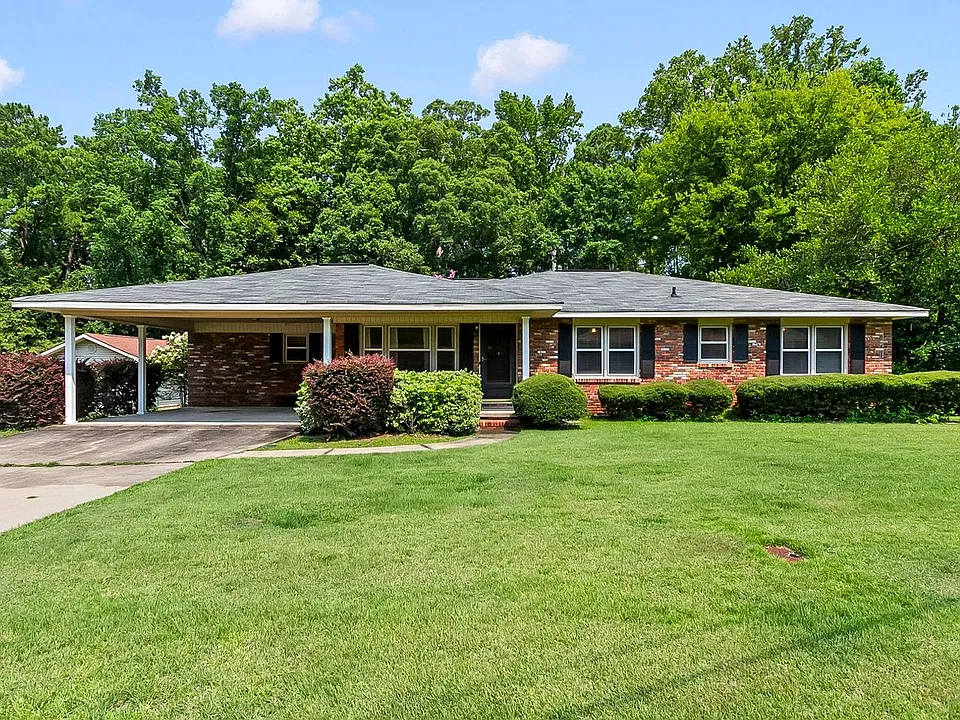 2496 Valley View Ln