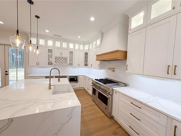 2nd image of 3893 Indian Shoals Rd SE