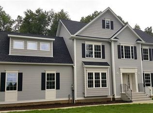 10 A Taunton Ln #1, Newtown, CT 06470