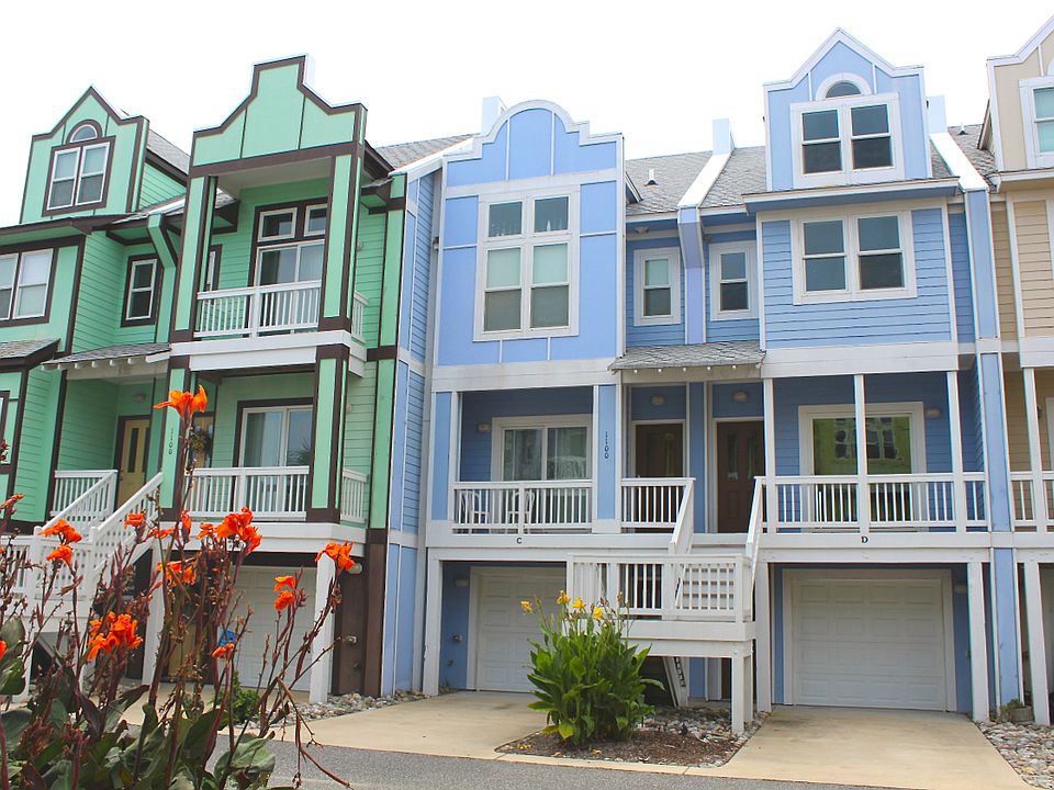 Colorful Coastal Exterior