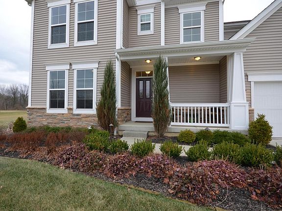 3rd image of 7994 Meadow Chase Dr