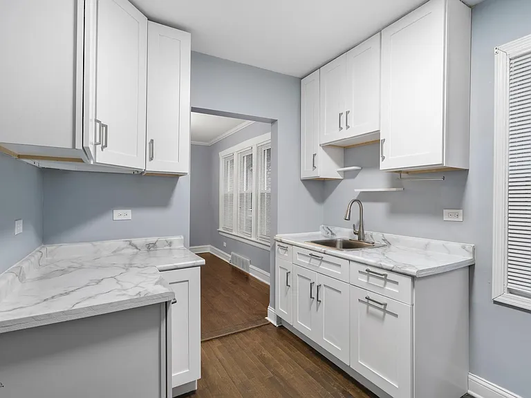5620 N Marmora Ave #1 — Photo 8