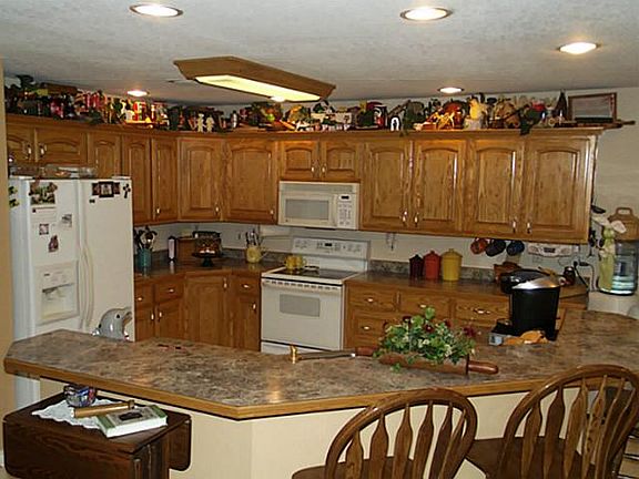 5th image of 703 Sunset Acres Ct