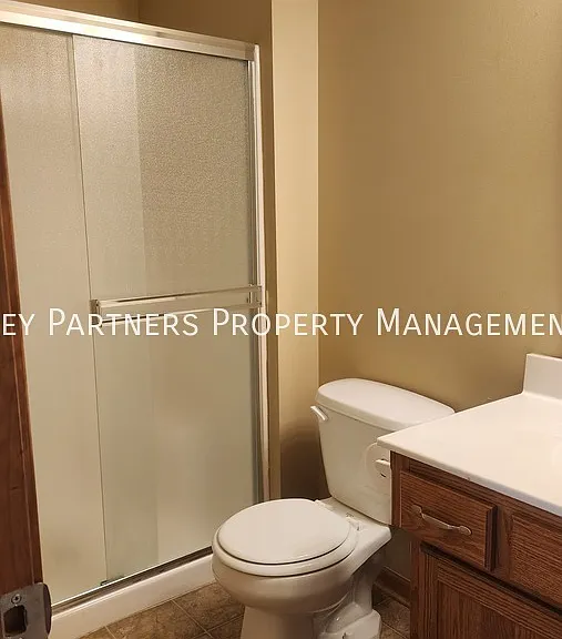 1640 SW Highland Dr — Photo 8