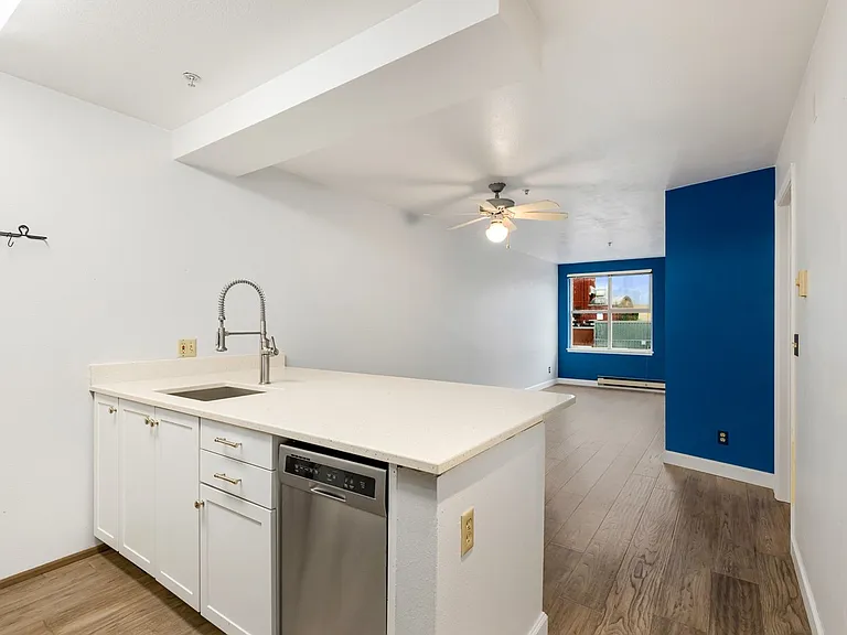 769 Hayes St #604 — Photo 3