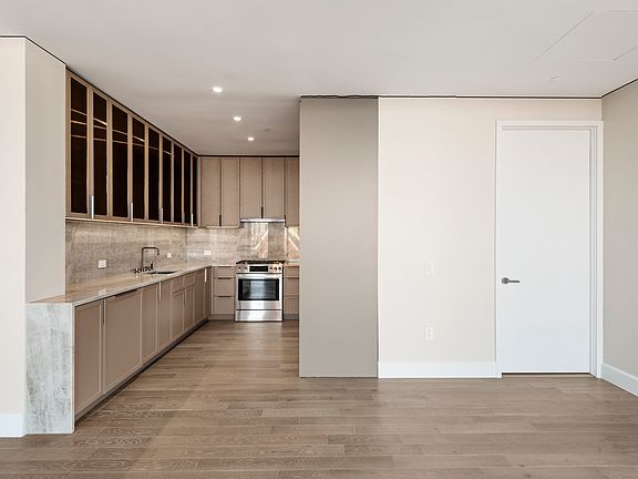 4th image of 262 9th St #701