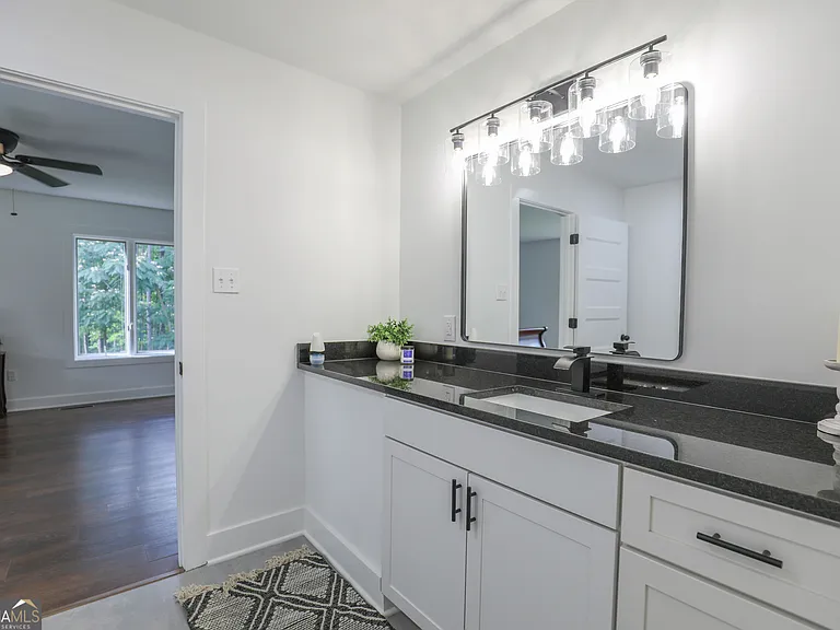 212 Southland Dr — Photo 32