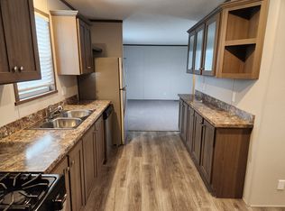 762 Virginia St #762, Belleville, MI 48111