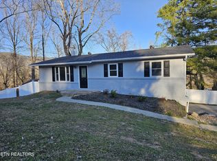 229 Cox Dr, Harriman, TN 37748