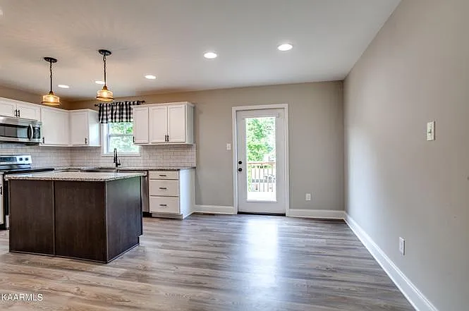 7936 Poplar Grove Ln — Photo 12