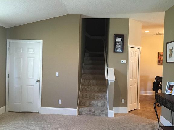 5th image of 2735 Salina Ct
