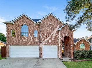 2008 Pinenut Dr, Mesquite, TX 75181