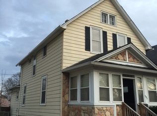 607 N 8th Ave, Maywood, IL 60153