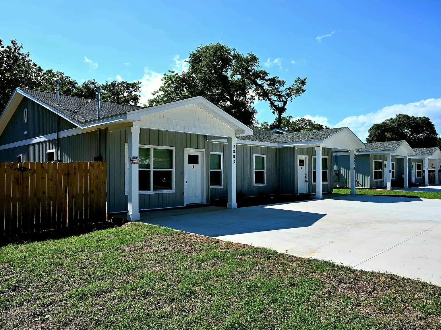3 bed, 1176 sqft, $1,800 — Photo 1