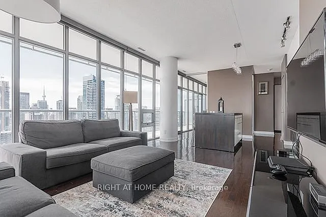 33 Charles St E #2903 — Photo 7