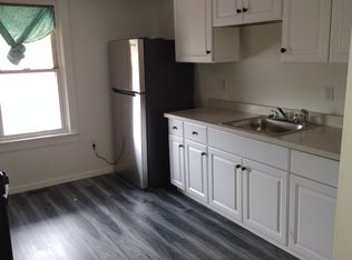 359 3rd St APT 1, Pitcairn, PA 15140