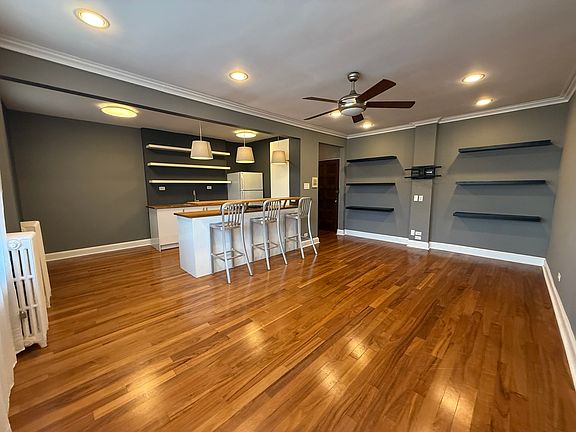 3rd image of 1103 Holly Ct APT 303