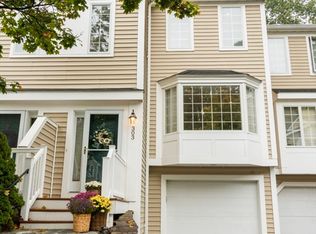 303 Greenwich Ct #303, Worcester, MA 01609
