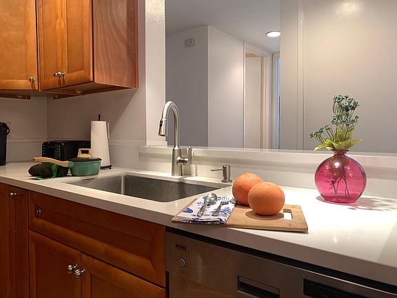 3rd image of 17711 Margate St APT 115