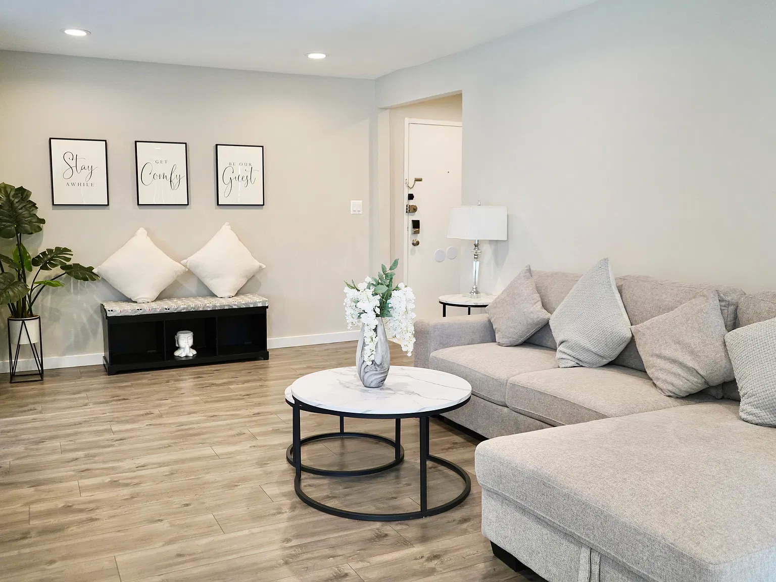 2 bed, 898 sqft, $2,950 — Photo 3
