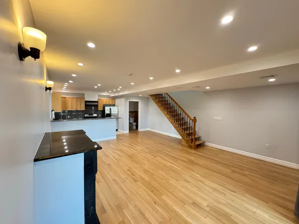 315 Park Avenue image 8 of 17