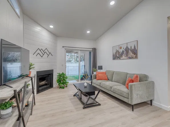 6244 W Coach Royale Ln, Boise, ID 83704
