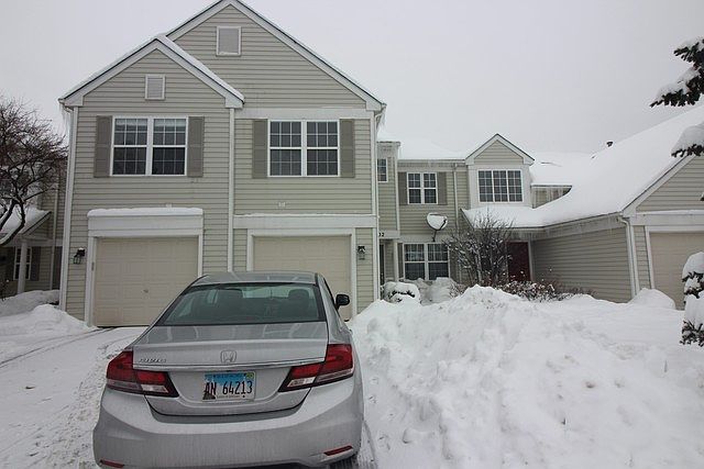 1st image of 2911 Bartlett Ct Unit 102