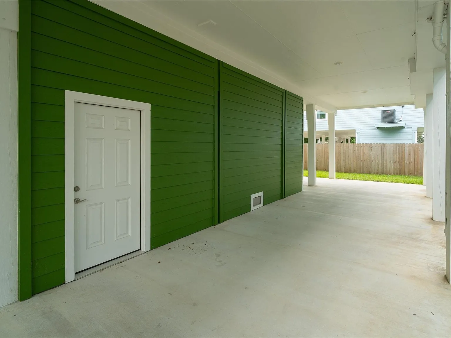 3 bed, 3.5 bath, 2000 sqft, $3,000 — Photo 4