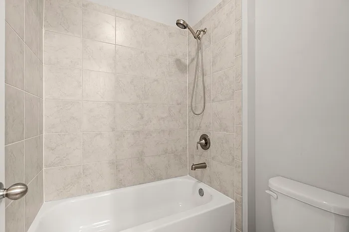 427 Suwanee Park Ter — Photo 39