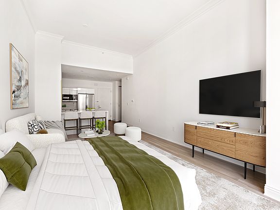 4th image of 247 W 46th St APT 207