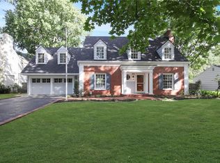 6509 Sagamore Rd, Mission Hills, KS 66208