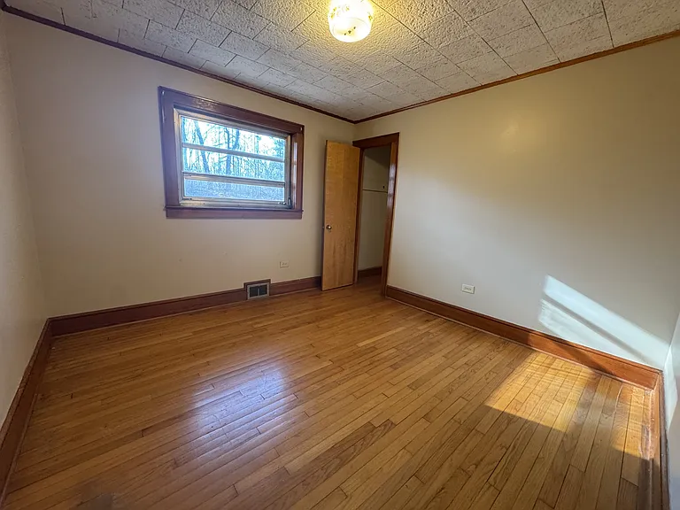 5804 Elkin Hwy — Photo 10