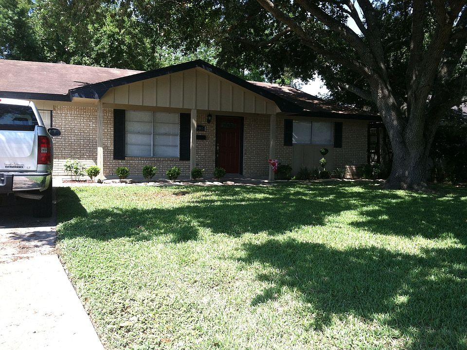 1st image of 705 Westwood Dr