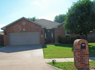 1108 SE Phoenix St, Bentonville, AR 72712