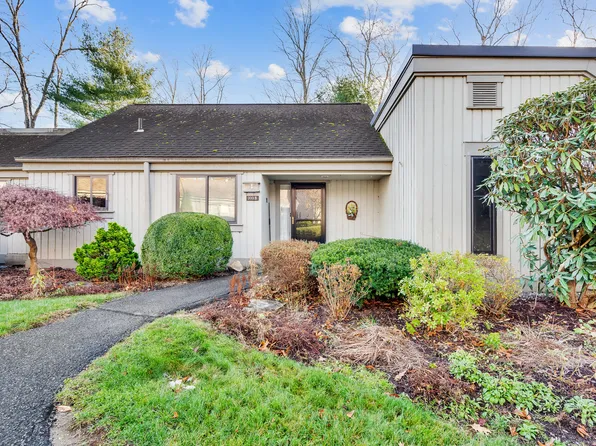 999 Heritage Village #B, Southbury, CT 06488