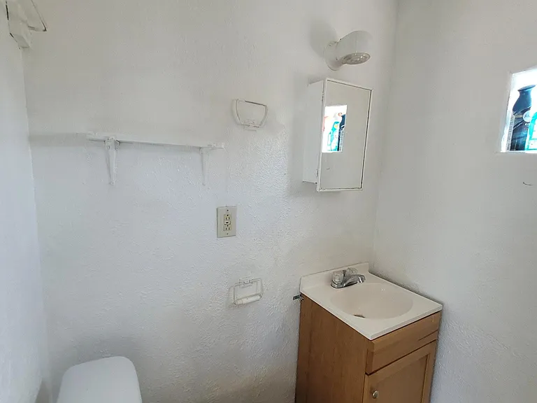 522 W Lee Ave #3 — Photo 6