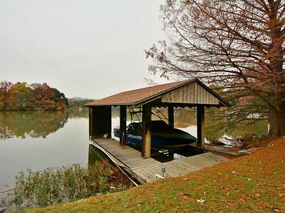 4th image of 2800 Scenic Dr