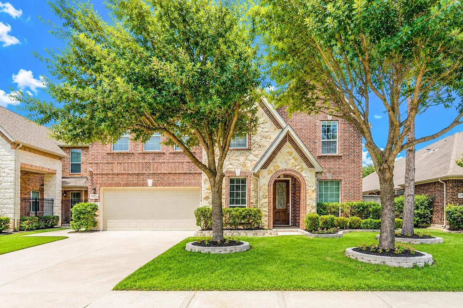 4 bed, 3.5 bath, 3100 sqft, $3,750 — Photo 1