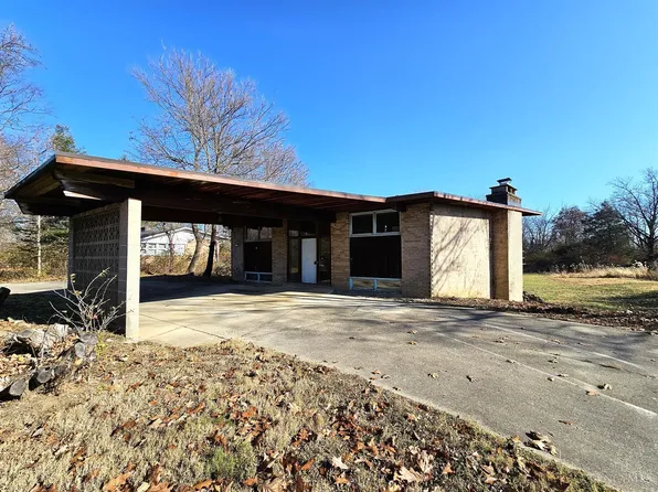 5176 Westgate Dr, Oxford, OH 45056