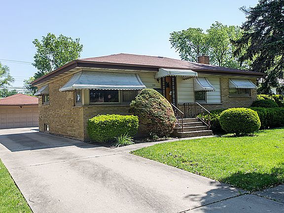 2nd image of 330 Wisconsin Dr