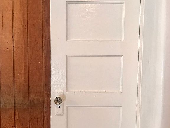 4th image of 837 Elyria Dr #1/2