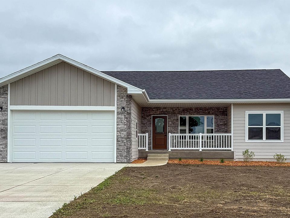 1st image of 1016 Arbor Dr