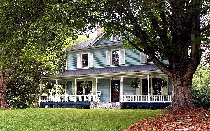1st image of 63 N Hill St