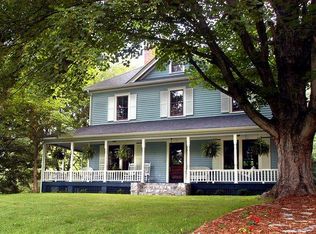 63 N Hill St, Waynesville, NC 28786
