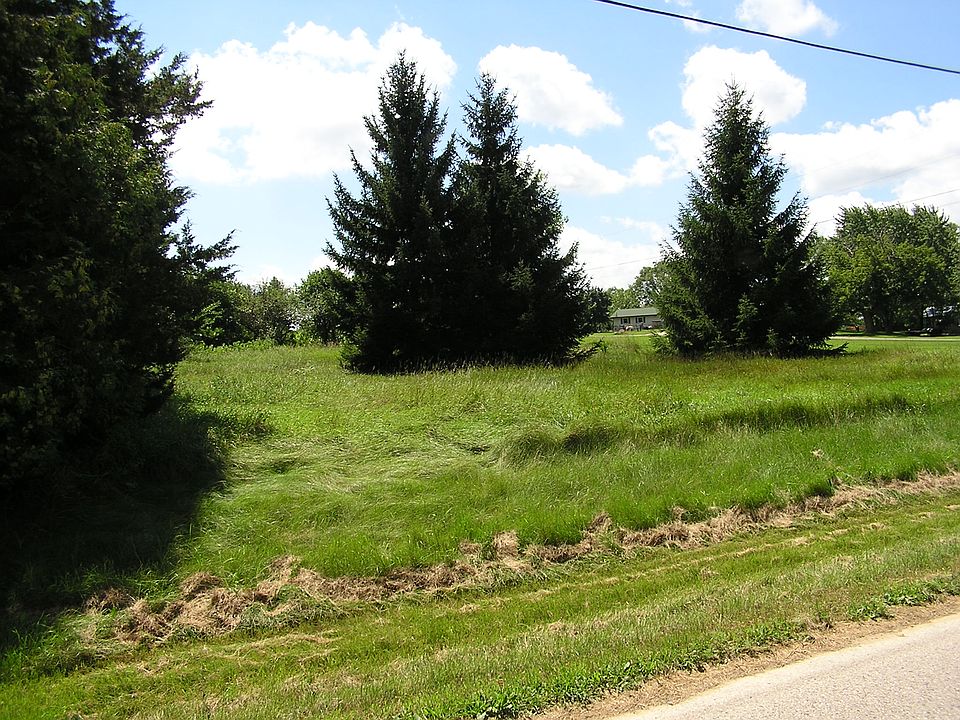2nd image of Waushara St