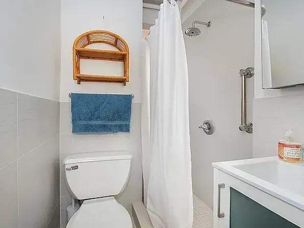 517 East 77th Street image 4 of 8