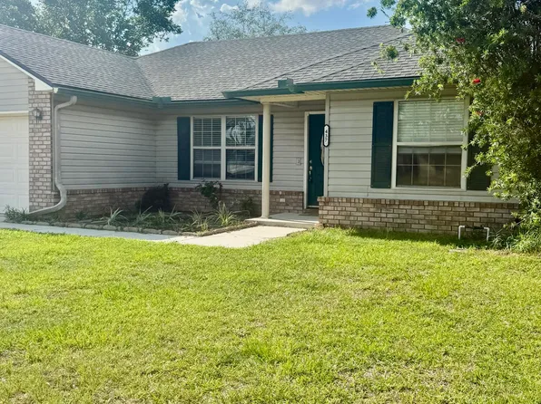 437 NORTH Boulevard E, Macclenny, FL 32063
