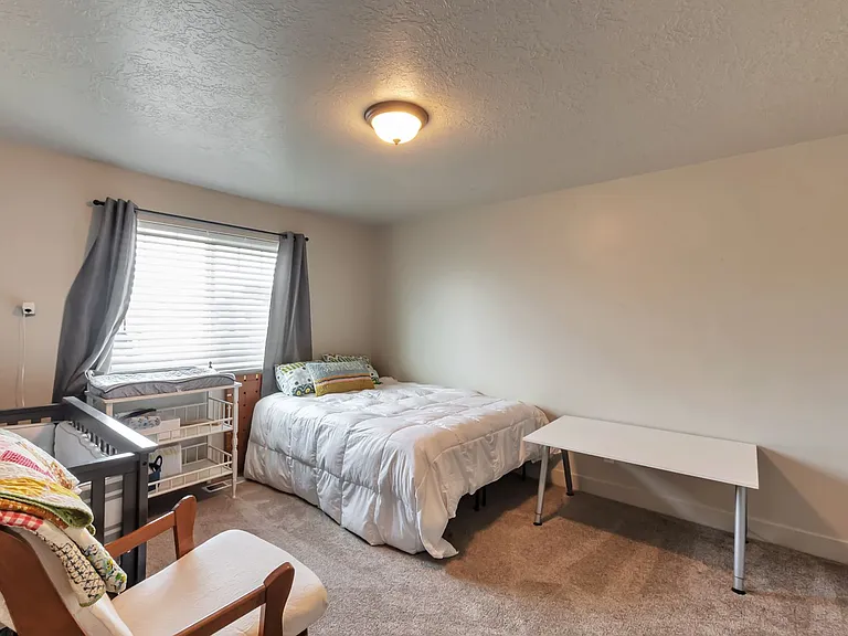 154 N 1325 W — Photo 14